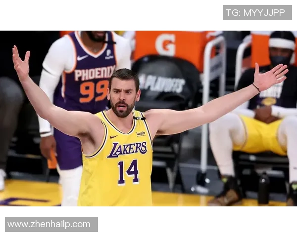 战术革新！新教练如何激活湖人？