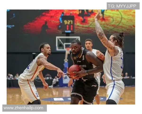 超级对决 凯尔特人挑战巅峰球队 激烈对抗成焦点看点 超级对决 凯尔特人挑战巅峰球队 激烈对抗成焦点看点